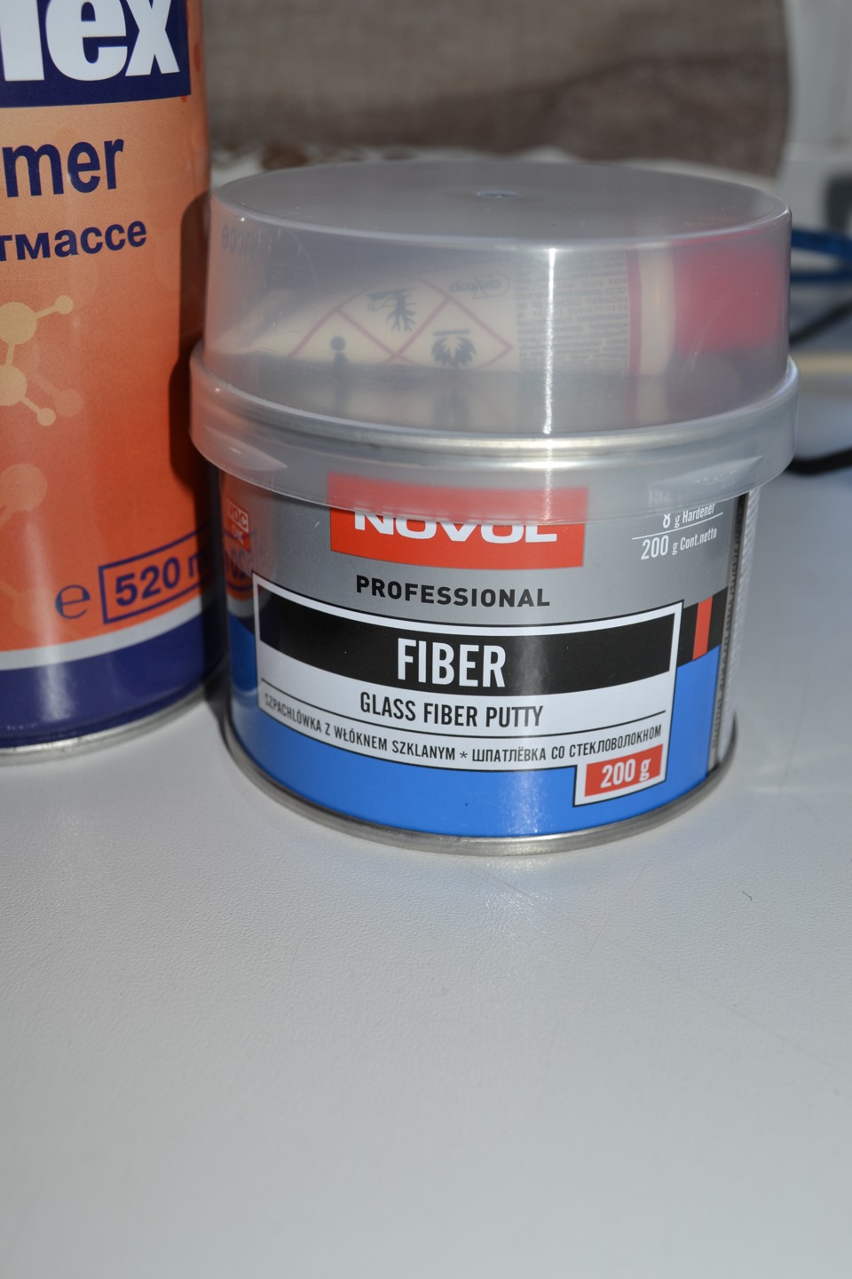 Glass fiber putty