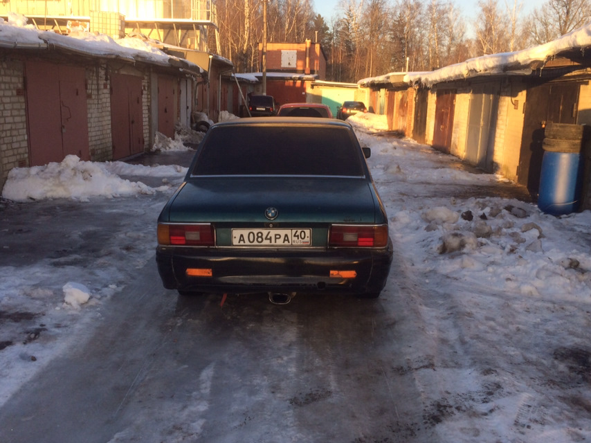 Продаю бмв е12 с двигателем м20в20 карбюратор1981 год выпуска — DRIVE2