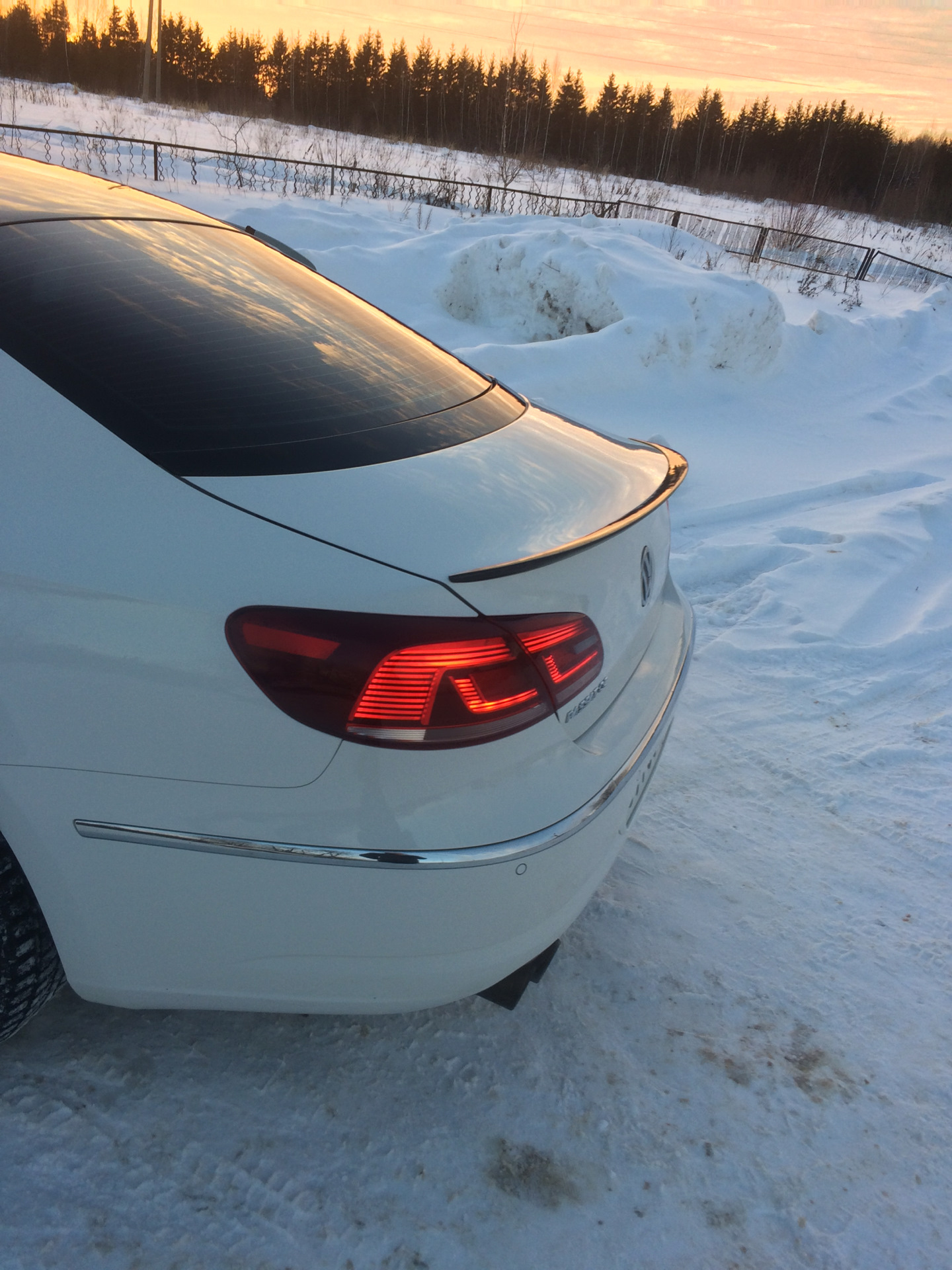 Лип спойлер — Volkswagen Passat CC, 1,8 л, 2012 года | стайлинг | DRIVE2
