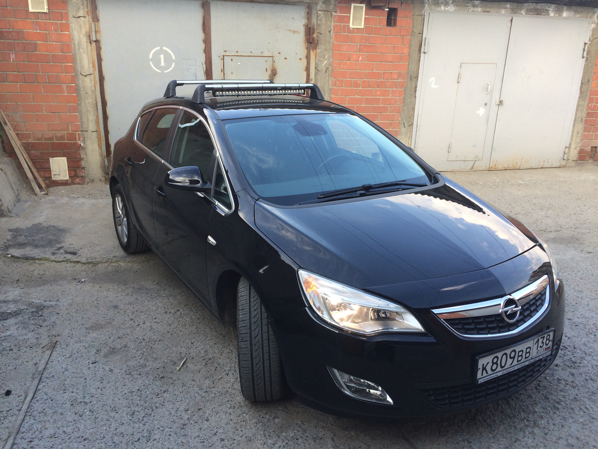 Люстра на крышу — Opel Astra J, 1,6 л, 2012 года | аксессуары | DRIVE2