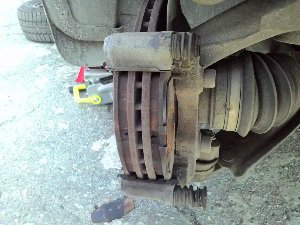 Греются тормозные диски. — Daewoo Lanos, 1,5 л, 1998 года | поломка ...