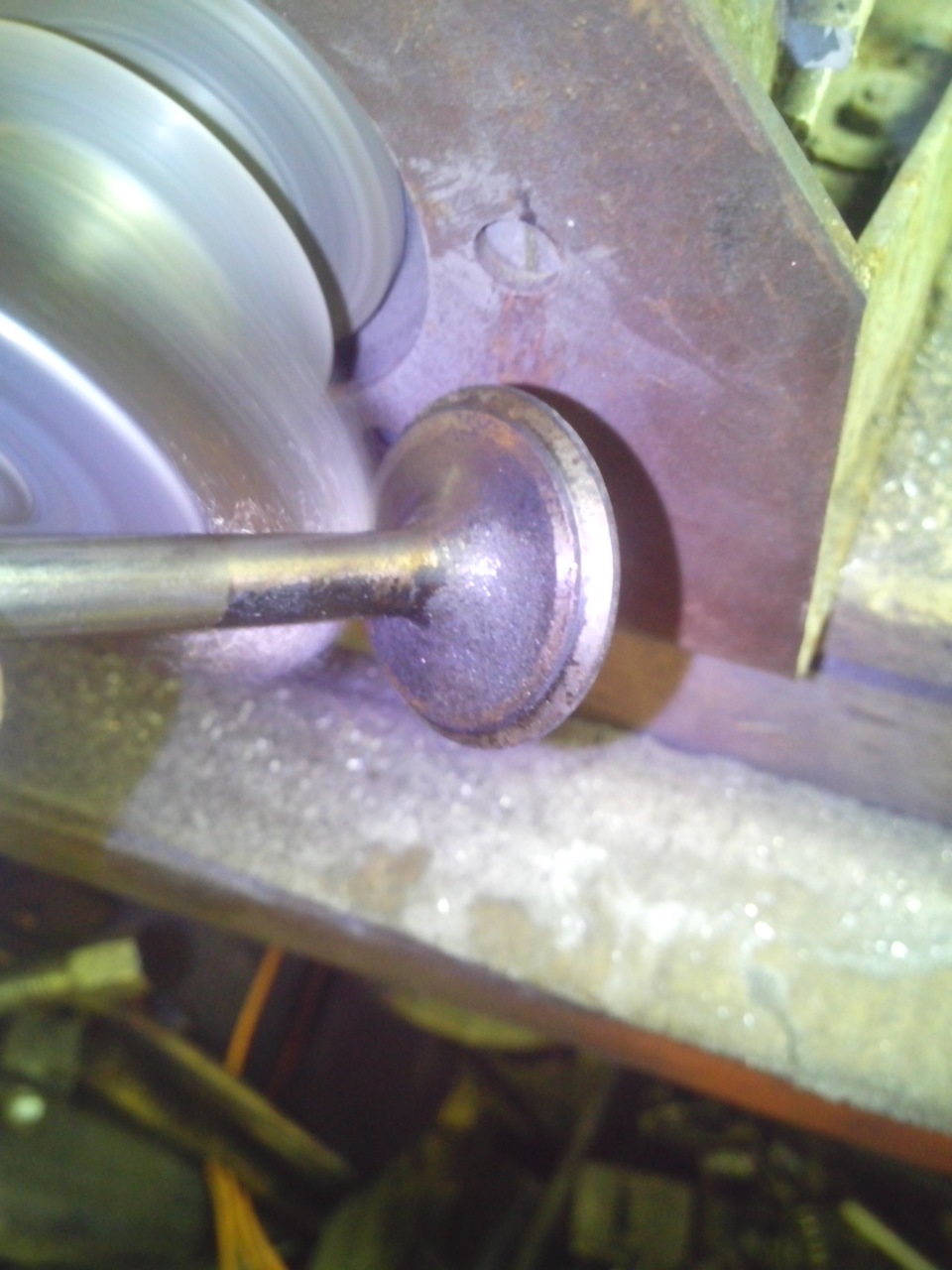 притирка клапанов и все такое!))) — Audi S4 (C4), 2,2 л, 1992 года ...