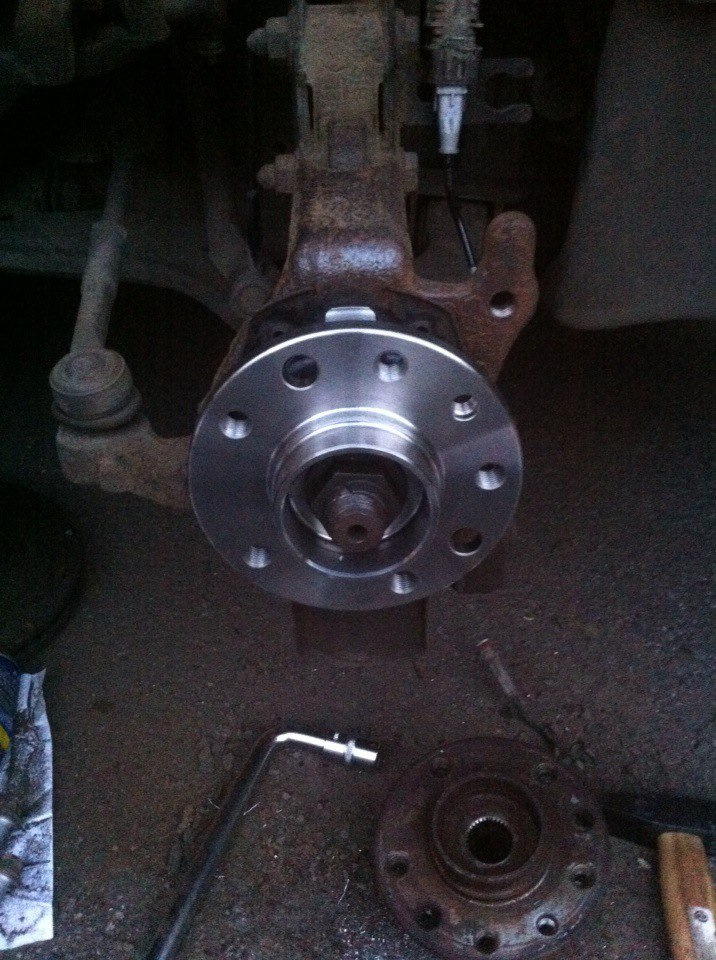 Как я поменял ступицу. — Opel Astra H GTC, 1,8 л, 2008 года | своими ...