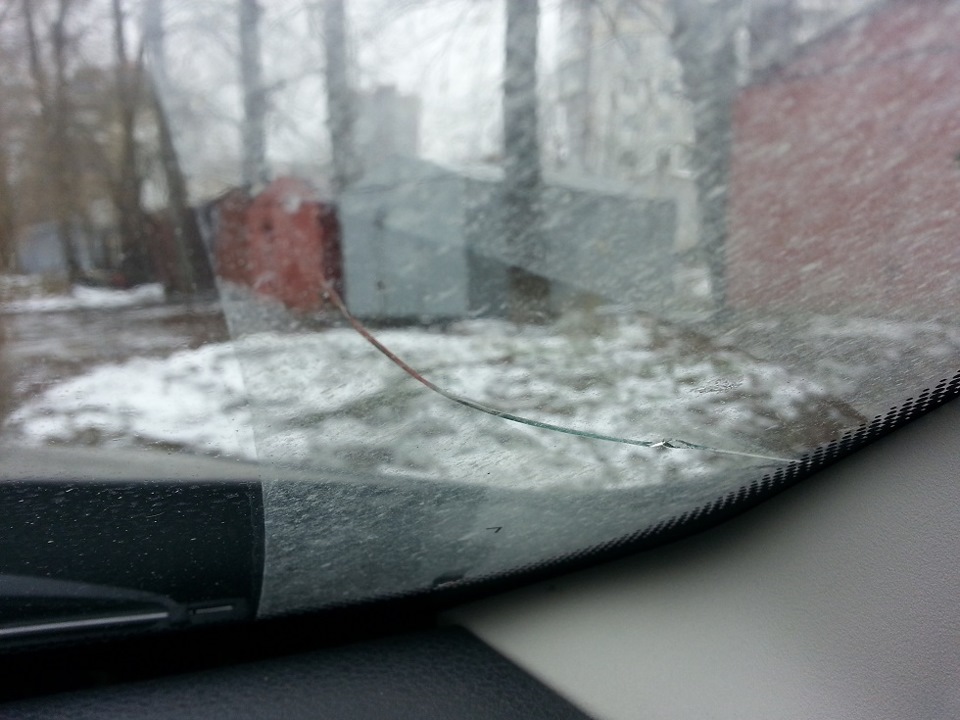 стеклопакет с трещиной. разбилось стекло духового шкафа. подогрев лобового стекла auris. обогрев щеток лобового стекла лансер 9. греется ли стекло.