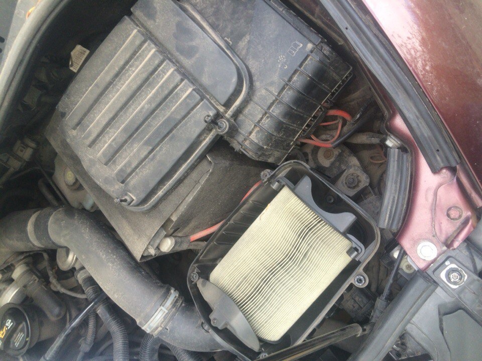 Замена воздушного и салонного фильтра — SEAT Altea XL, 1,6 л, 2008 года ...