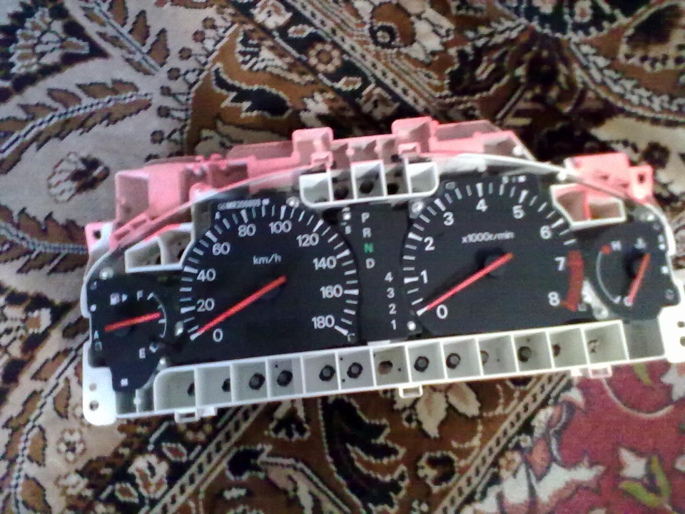 перекраска стрелок на щитке приборов и установка диодовых ламп ...