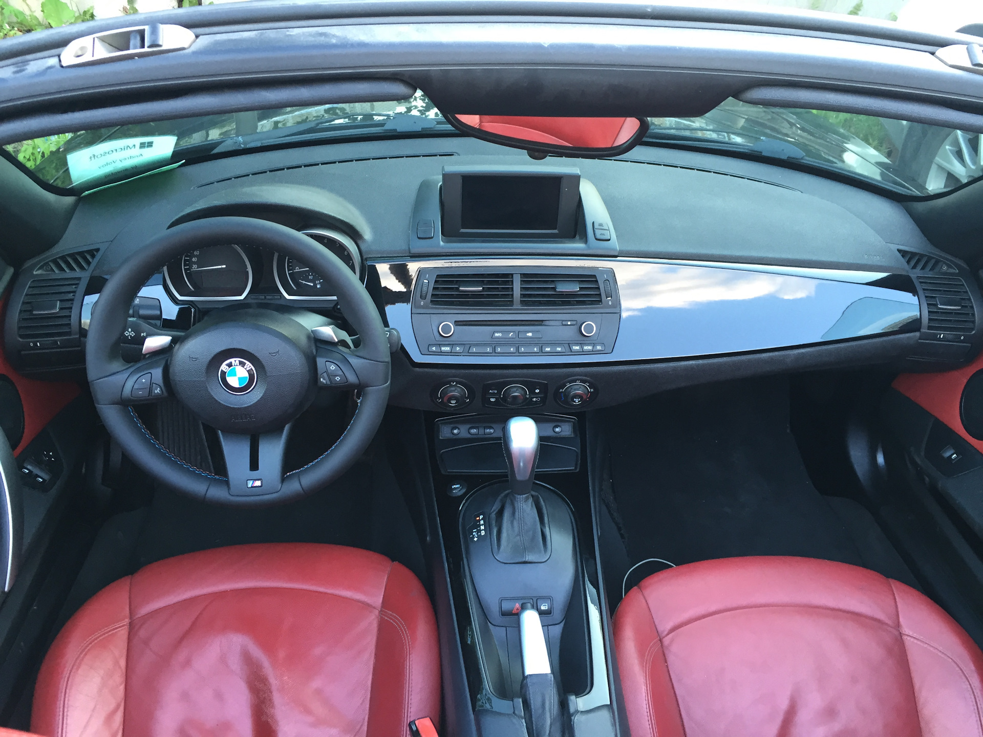 Z 4 z 5 0. BMW z4 e89 салон. 2003 BMW z4 Interior. BMW z4 2007 салон. BMW z4 2003 салон.