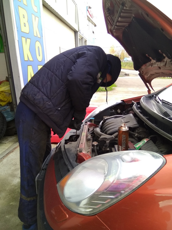 Фото в бортжурнале Nissan Note (1G)