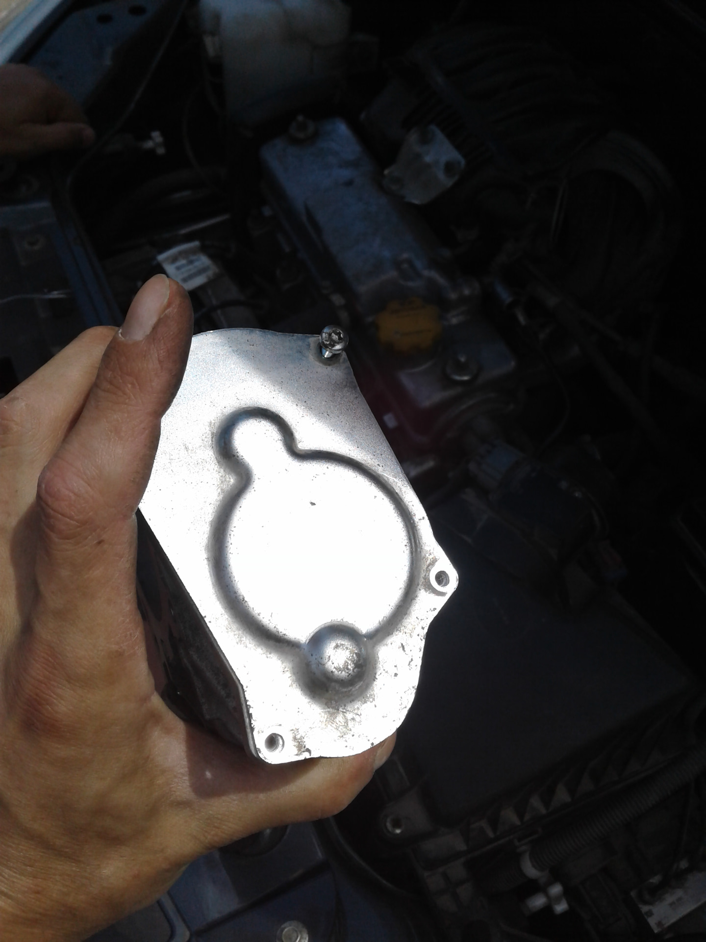 Плавают обороты на ХХ? — DRIVE2