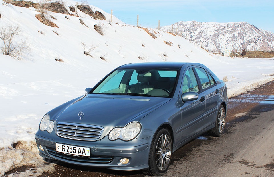 Прекрасные горы Узбекистана — Mercedes Benz C Class W203 2 л 2005