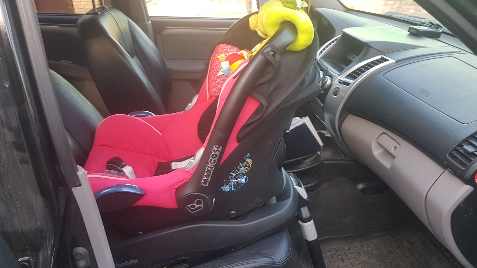 Pajero Sport 2 Isofix