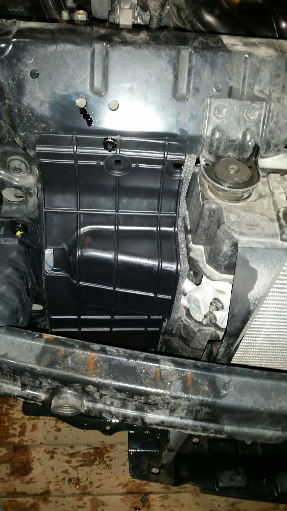 Борьба за чистоту под капотом — Hyundai Solaris Hatchback, 1,6 л, 2013 ...