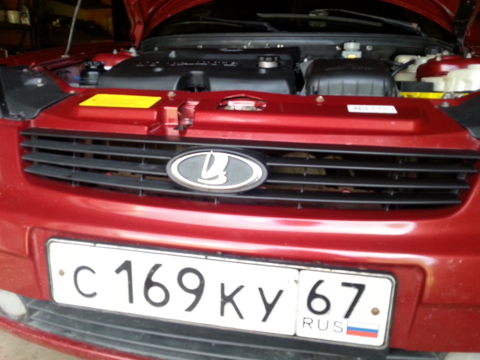 Отмыл решетку радиатора — Lada Приора хэтчбек, 1,6 л, 2008 года ...