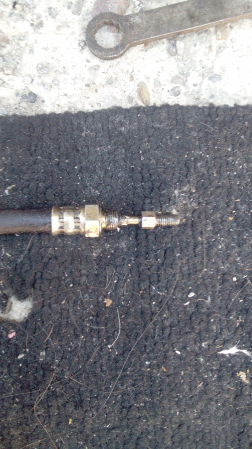 Шприцевание передней подвески, ревизия передних тормозов — ГАЗ 2410, 2 ...