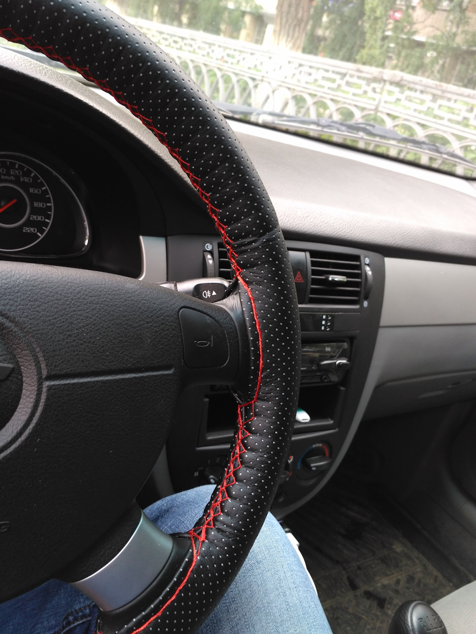 Фото в бортжурнале Ravon Gentra