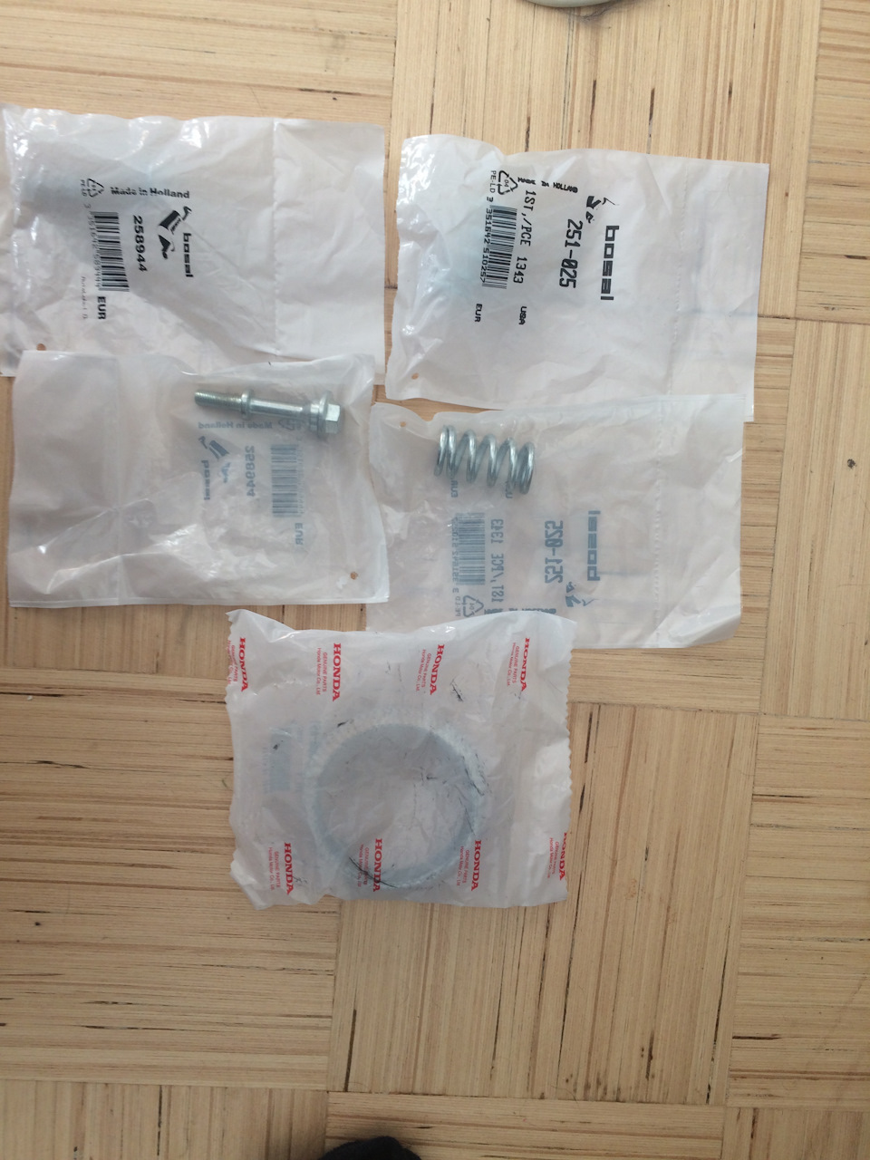 поменял масло и прокладку глушителя — Honda Accord (7G), 2,4 л, 2004 ...