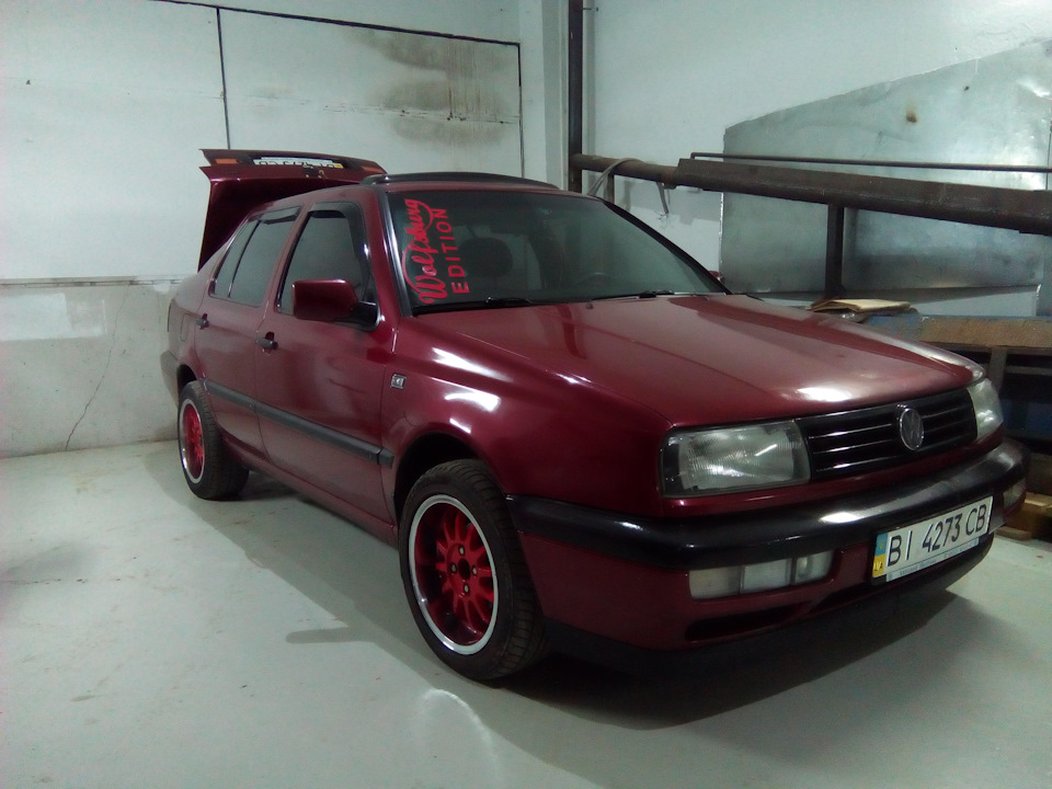 Volkswagen Vento на дисках r17