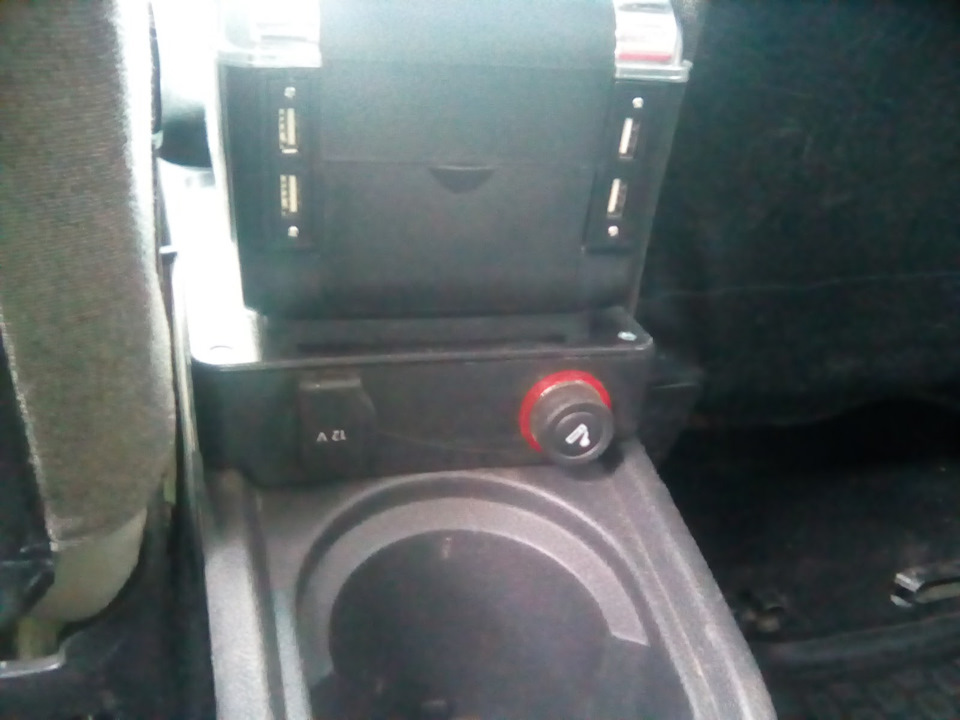Установка Подлокотника — Volkswagen Tiguan (1G), 1,4 л, 2011 года ...