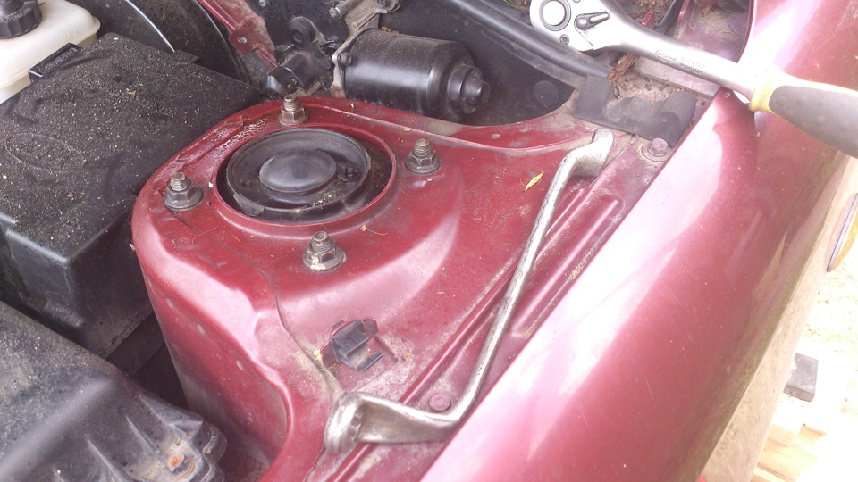 Меняем амортизаторы часть 2 — KIA Spectra, 1,6 л., 2006 года | своими ...