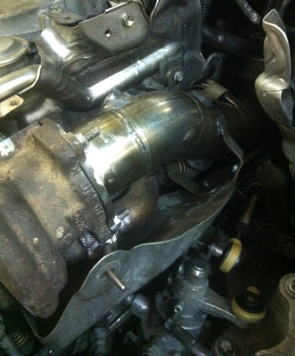 верняя часть — Saab 9-3 (2G)