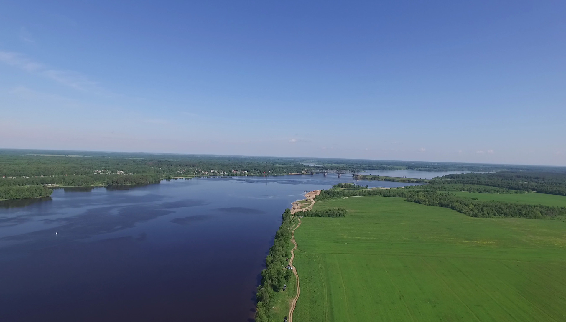 Приволжск татарстан. Река Волга Приволжье. Устье реки Волга. Устье реки Волга фото. Кама приток Волги.