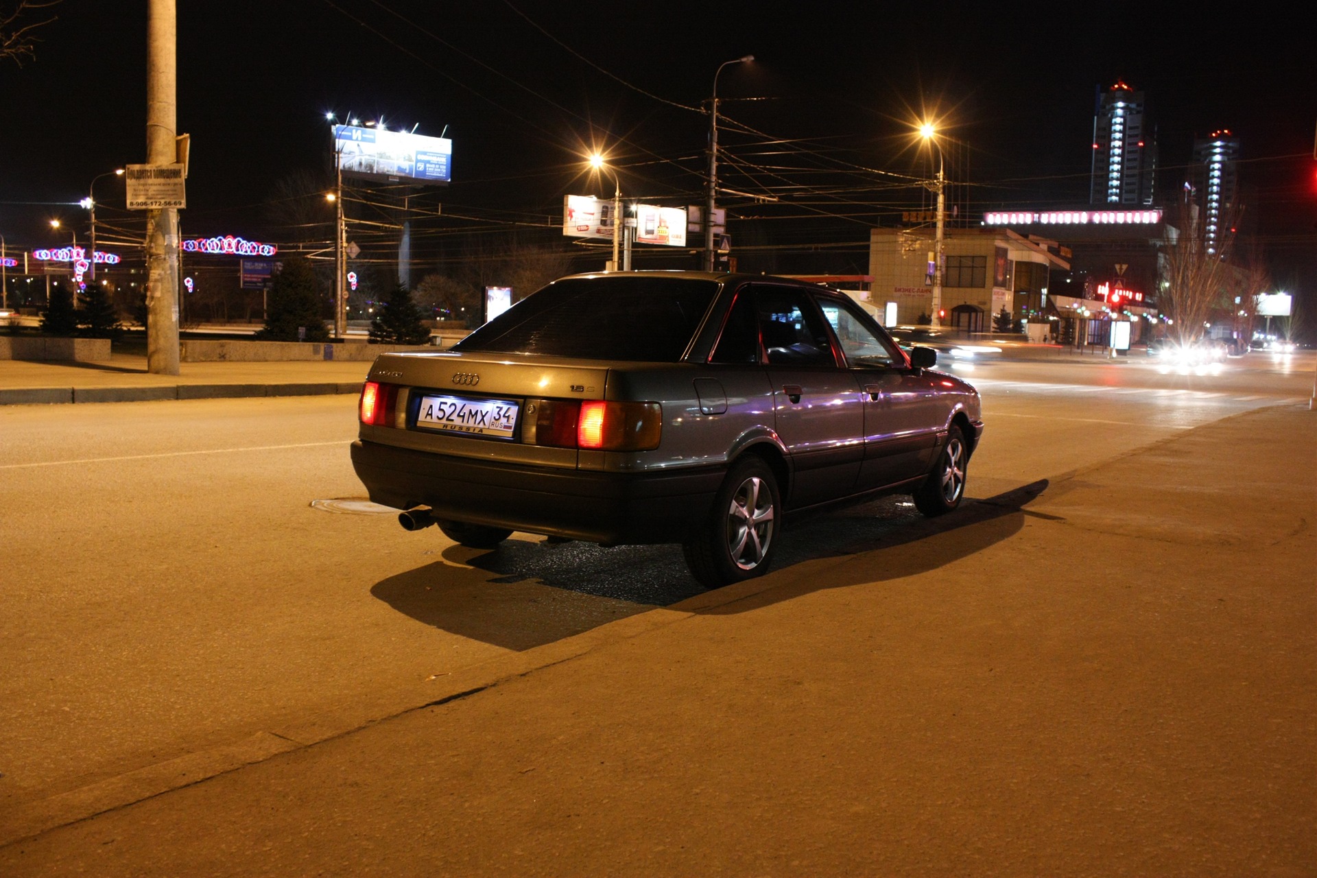 а Волгоград всё без снега! — Audi 80 (B3), 1,8 л, 1988 года | фотография |  DRIVE2