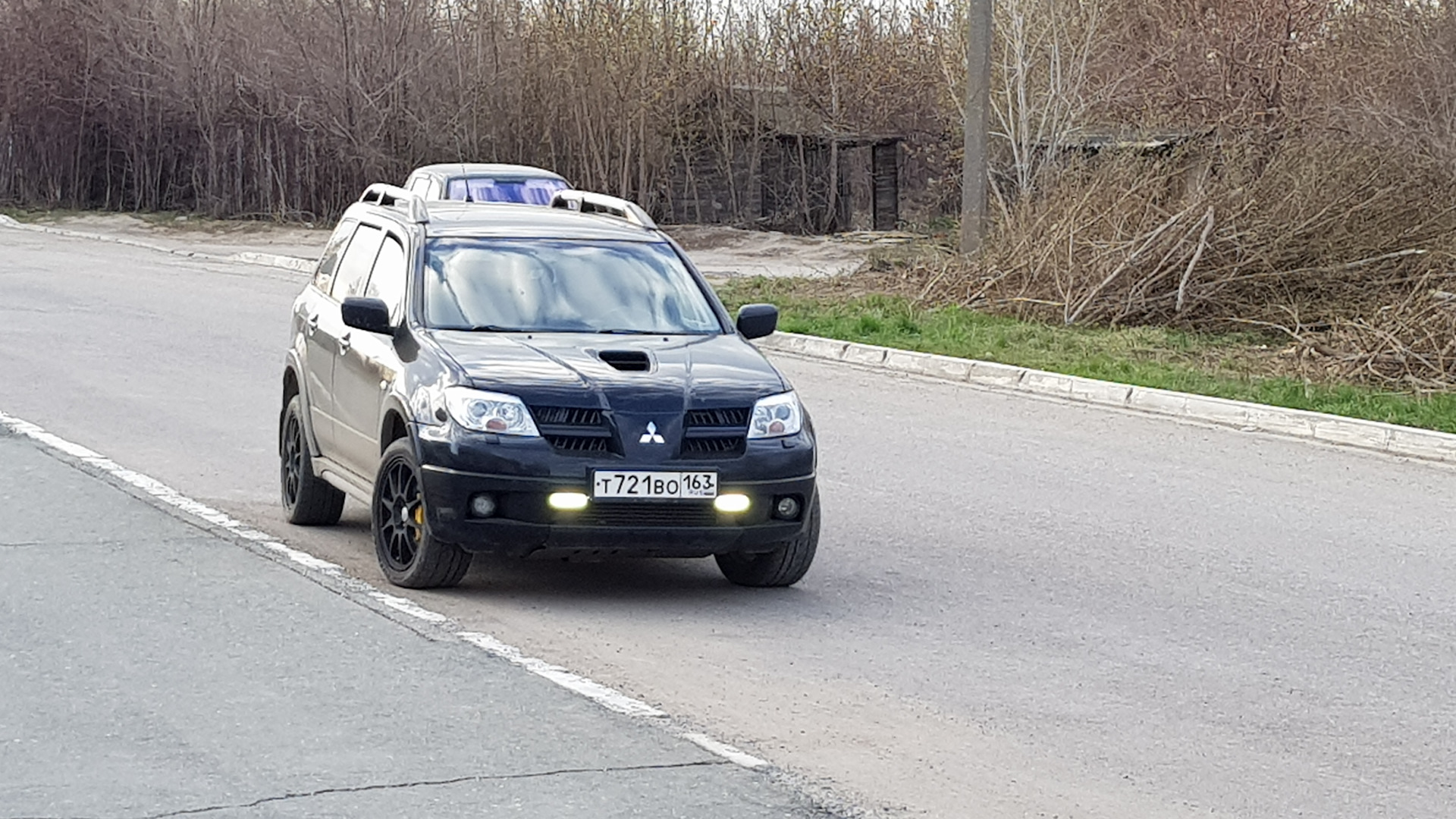 Аут 1. Mitsubishi Outlander Turbo 2005. Митсубиси Аутлендер 1 турбо. Митсубиси Аутлендер 2006 2.0 механика турбо. Митсубиси Аутлендер полиция Украины.