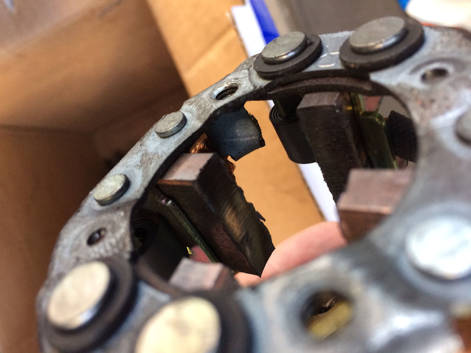 Щетки — Toyota Sequoia (1G)