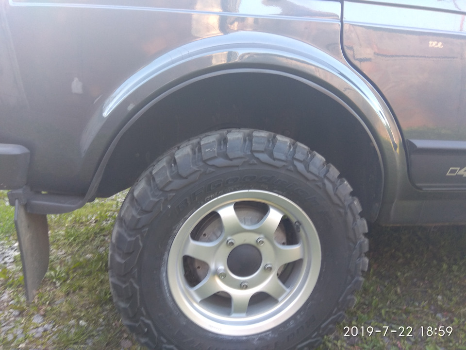 Фото в бортжурнале Lada 4x4 5D