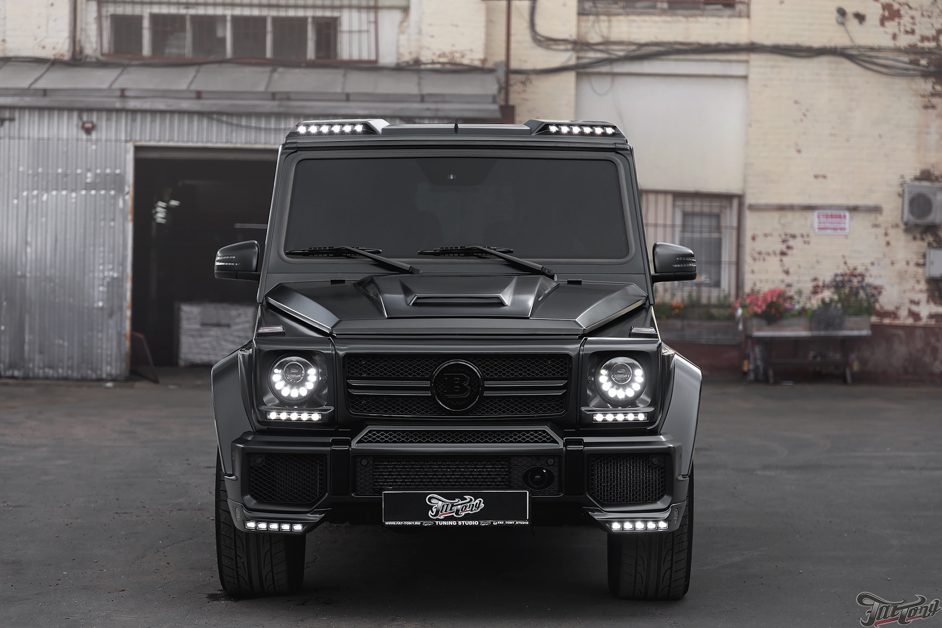 Mercedes g63 черный матовый