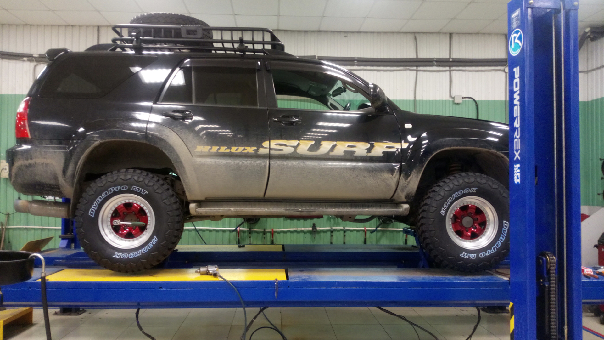 Шины toyota hilux surf. Toyota Hilux Surf 4g. BFGOODRICH Hilux Surf. Toyota Hilux bf goodridge. Toyota Surf 4g.