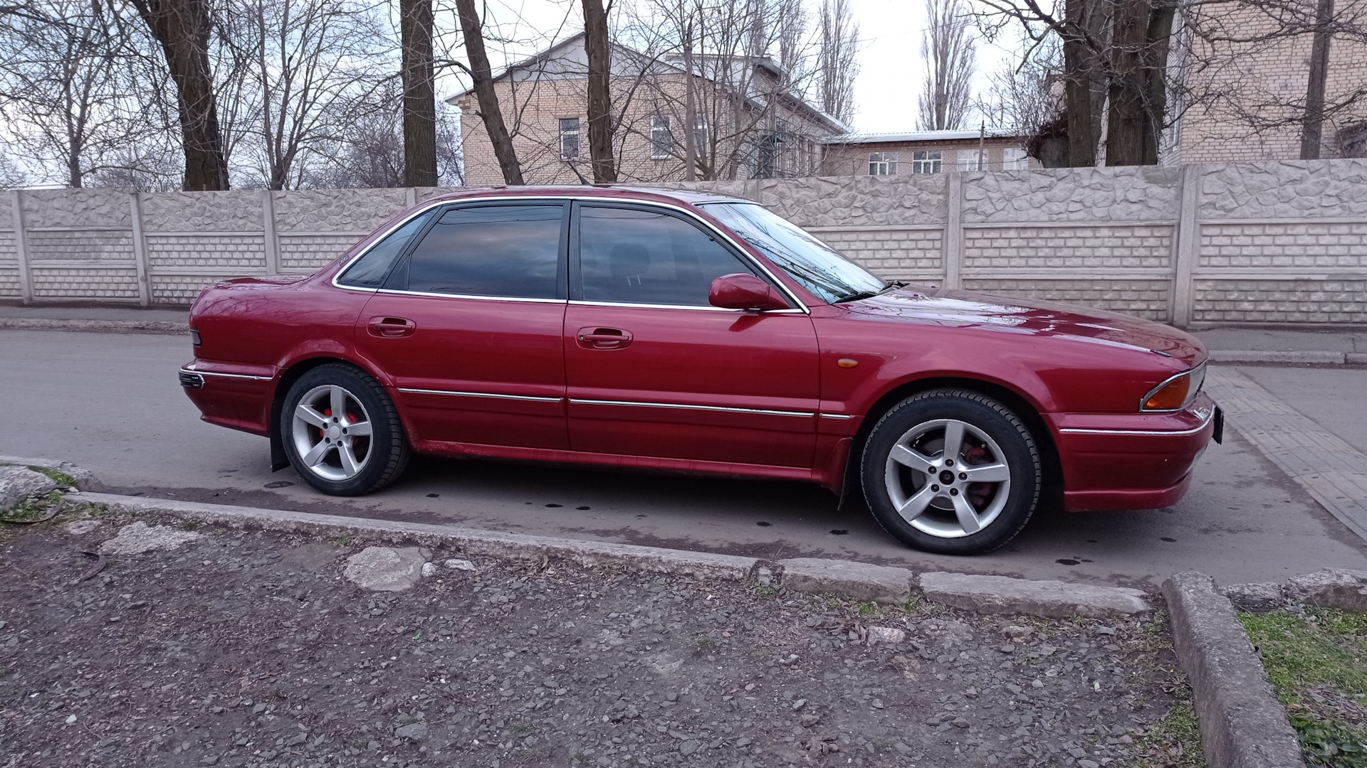 Mitsubishi Sigma 3.0 бензиновый 1991 | на DRIVE2