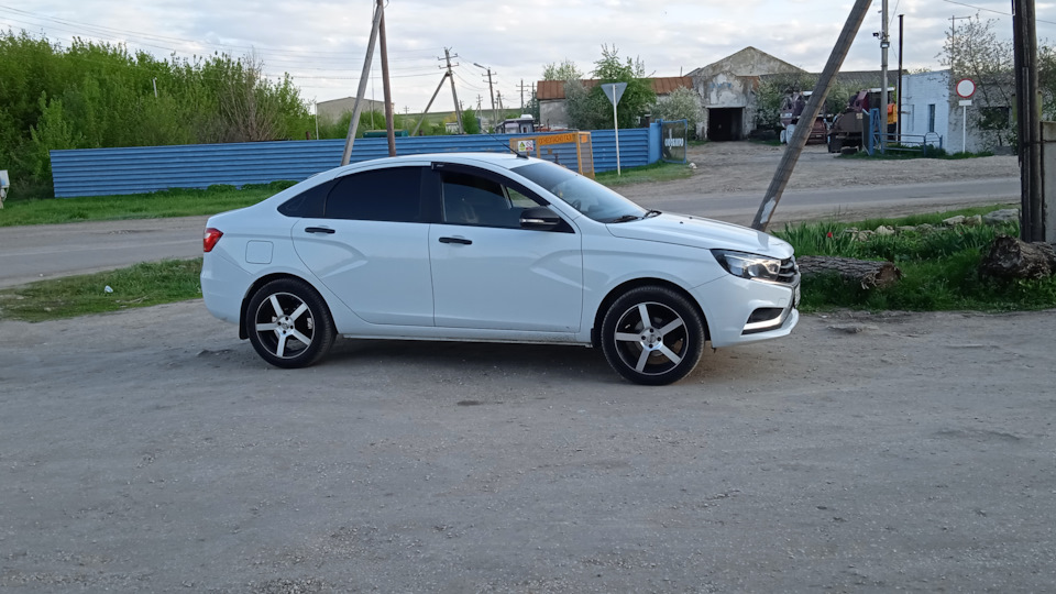 Lada Vesta (1G) 1.6 бензиновый 2018 | на DRIVE2