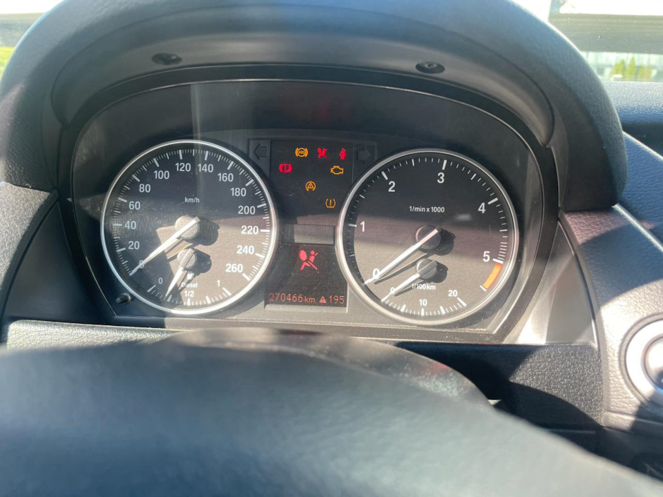 Загорелась гирлянда. Поиск неисправности. — BMW X1 (E84), 2 л, 2011 ...