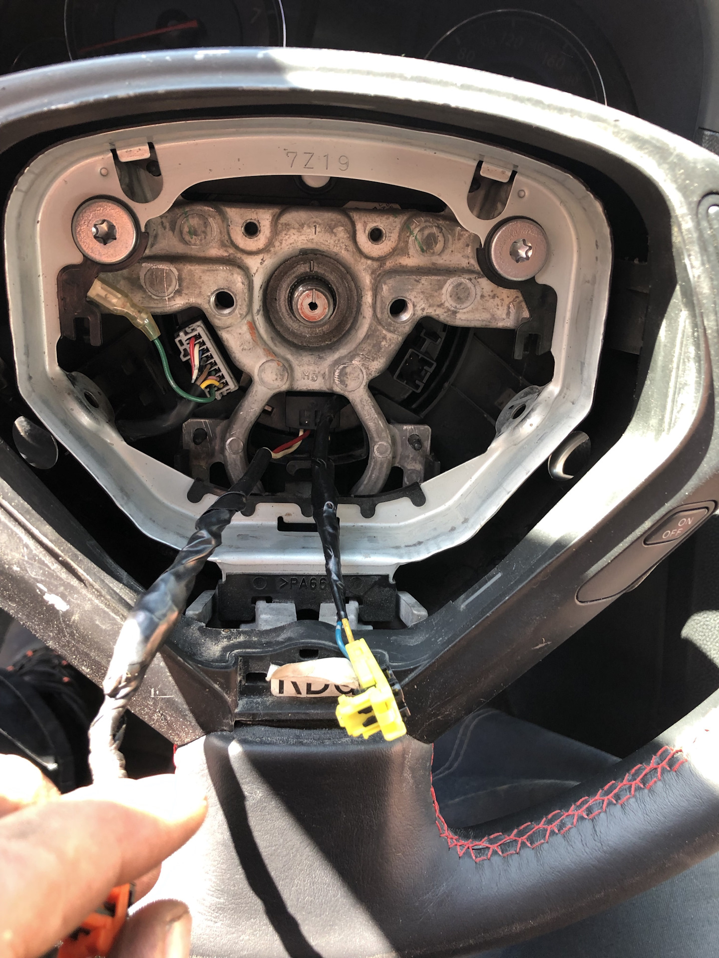 Замена подрулевого шлейфа в ВАО-СТО на Новогиреевской 26 — Отзыв ...