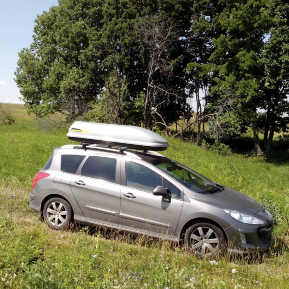 Багажник/бокс на крышу — Peugeot 308 SW (1G), 1,6 л, 2009 года | тюнинг |  DRIVE2