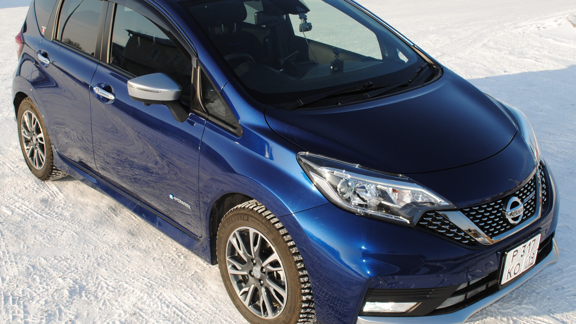 Nissan Note e-Power 1.2 гибридный 2019 | Синий Аутех на DRIVE2