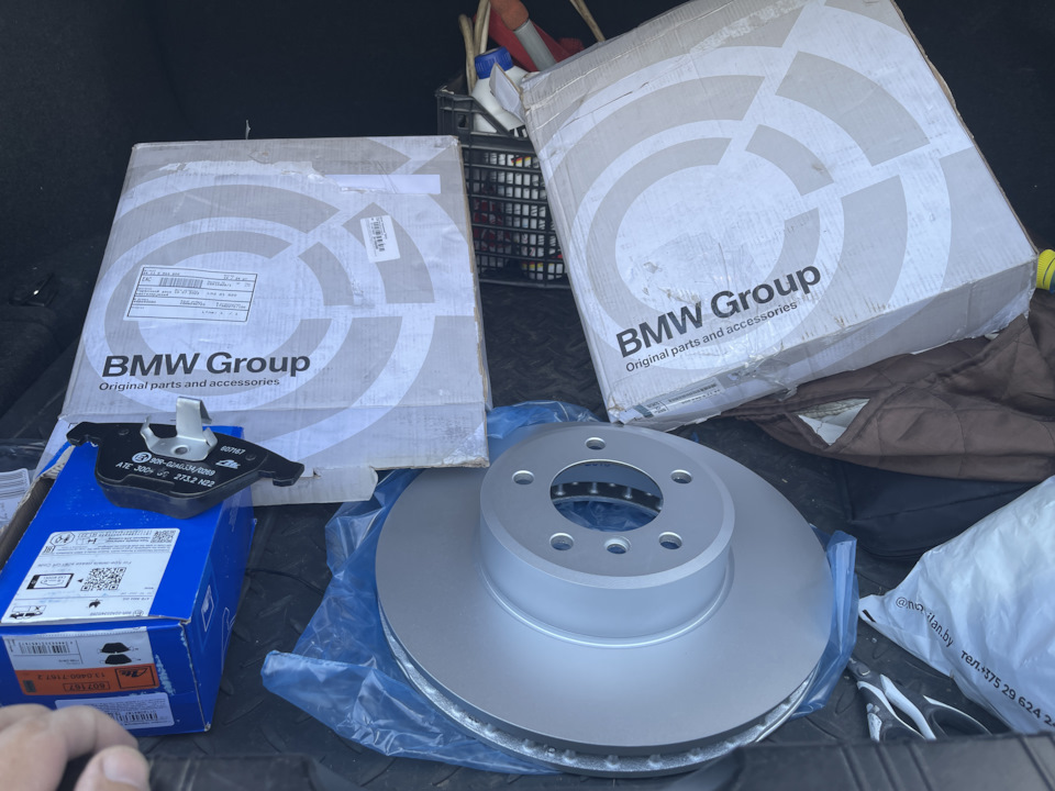 Оригинальные диски bmw 34 11 6 864 906 — BMW 5 series (E60). Запчасти на фото: 34116864906