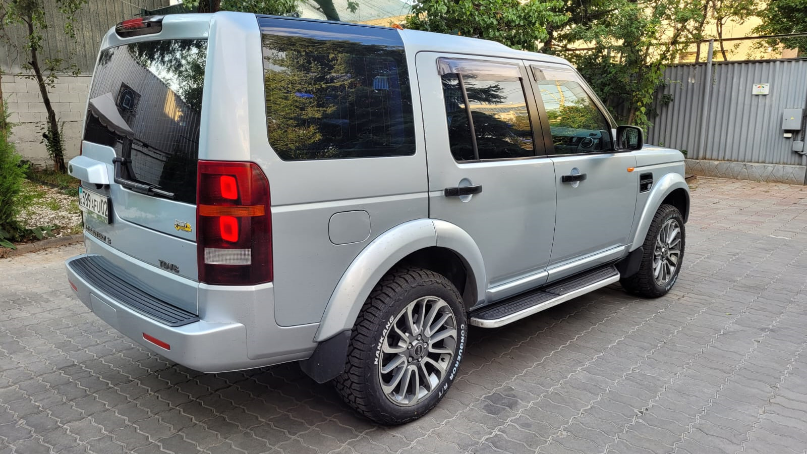 Land Rover Discovery III 4.3 бензиновый 2006 | Лордик на DRIVE2