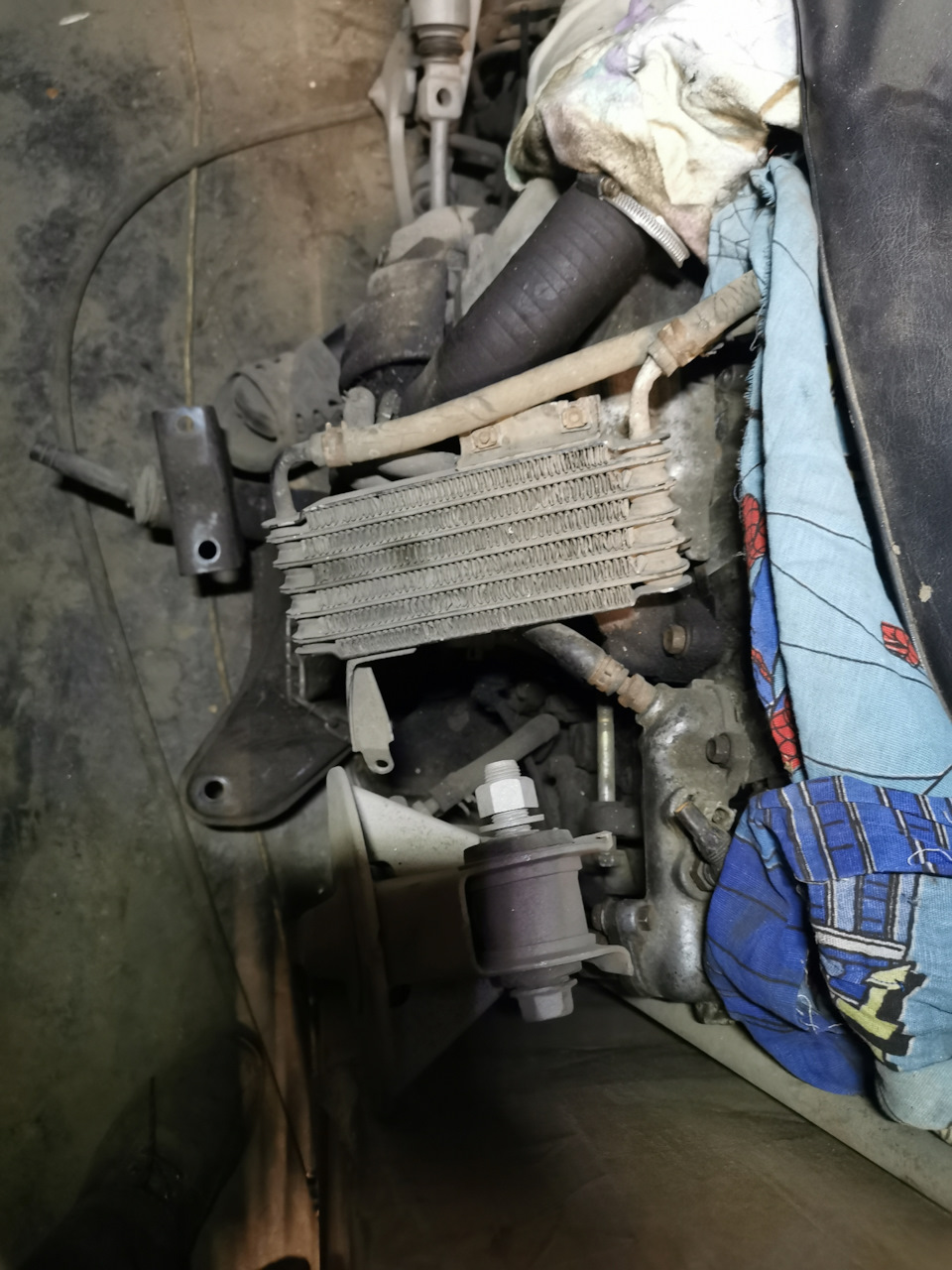 Для чего тогда этот радиатор? — Toyota Lite Ace