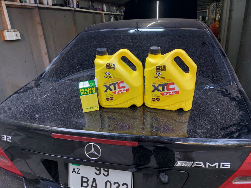 Замена масла двигателя. Все делаем по допускам. — Mercedes-Benz C 32 ...