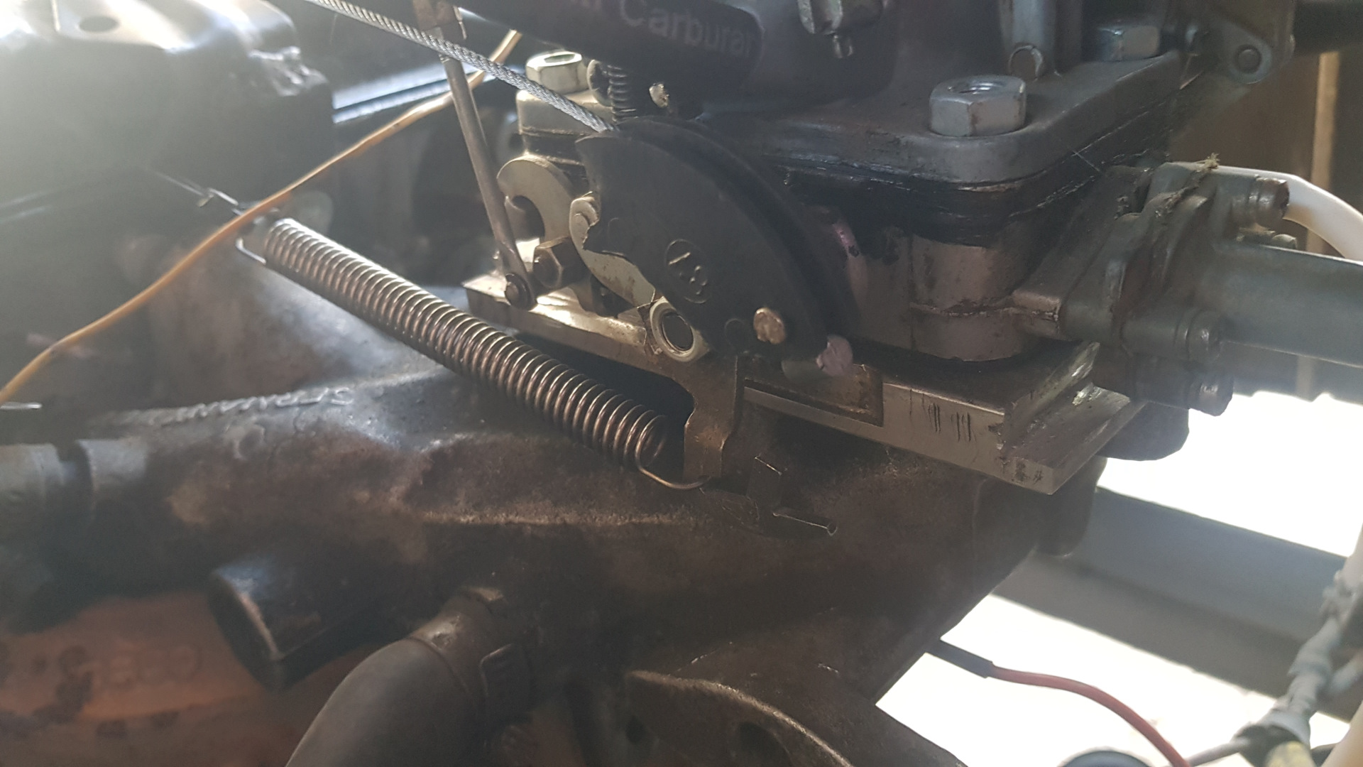 #6 Установка троса газа и прочее — Audi 100 (C3), 1,8 л, 1986 года ...