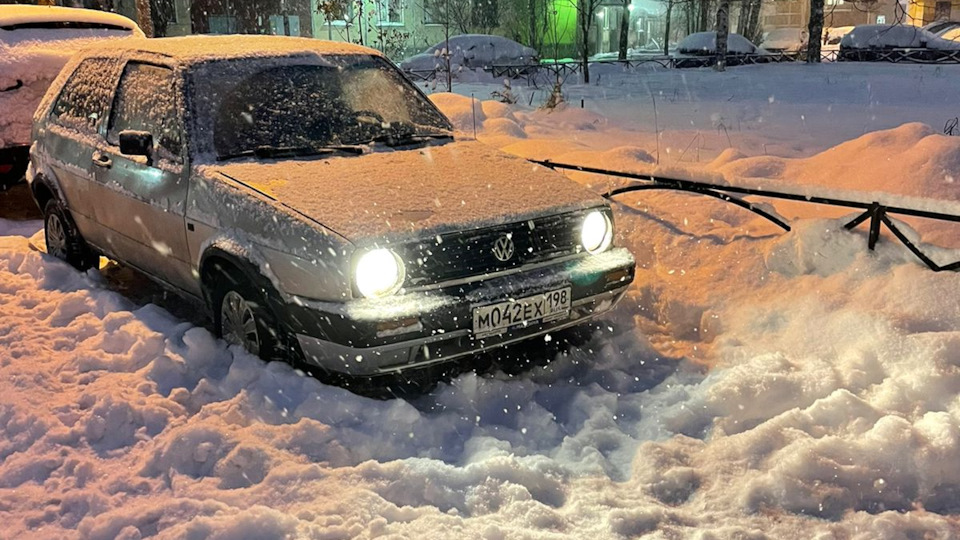не крутит стартер в мороз — Volkswagen Golf Mk2, 1,6 л, 1986 года ...