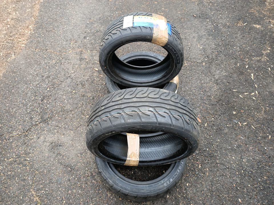 ララ・ハッピー215／45R17 ララ・ハッピー215／45R17 ララ・ハッピー215／45R17 ララ・ハッピー