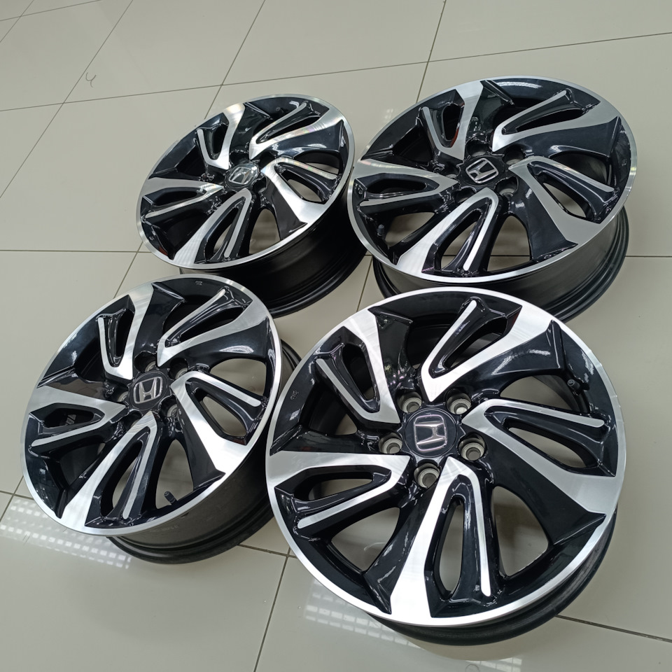 Литые диски Honda 6Jx17 ET50 5x114,3 на Honda Stepwgn (5G), Honda Stepwgn  (3G), Honda Stepwgn (4G). Б/у | 47 000 ₽ в городе Зеленогорск | DRIVE2