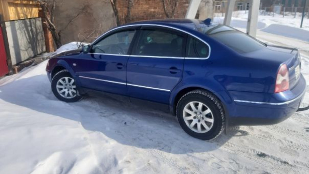 Фольксваген пассат 2002г. Volkswagen Passat 2001 синий. Фольксваген Пассат 2001 года. Фольксваген Пассат 2001г. Octavia a5 Laurin Klement.