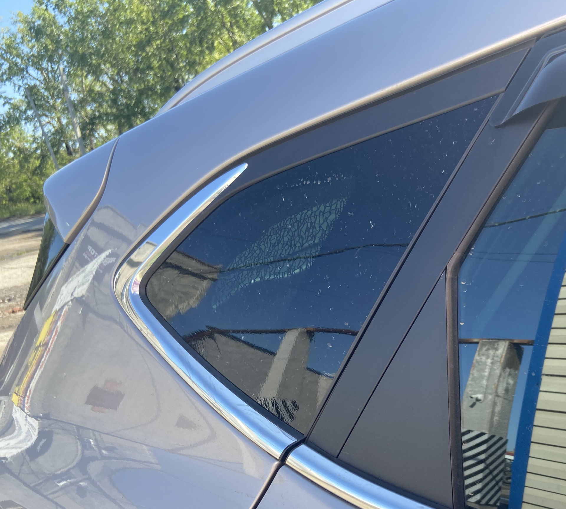 Треснуло стекло заднее правое за дверью — Hyundai Tucson (TL), 2 л ...