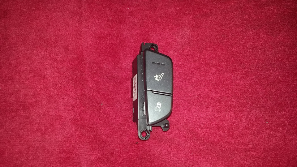 Hyundai i40…Кнопки… на Hyundai i40. Б/у | 500 ₽ в городе Архангельск ...