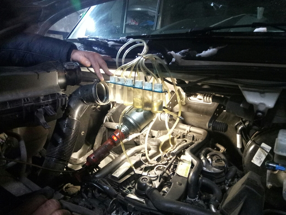 Замена пары форсунок — Mercedes-Benz Sprinter (2G), 2,2 л, 2014 года ...