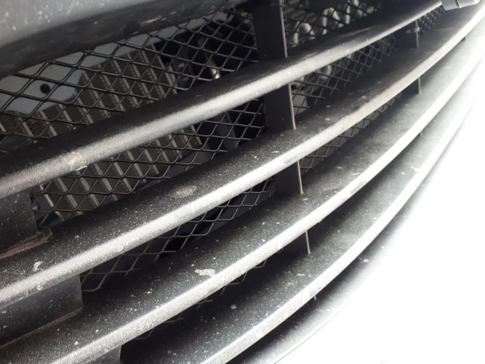 Доработки, как у всех (сетка в бампер/резинка под капот/регистратор к ...